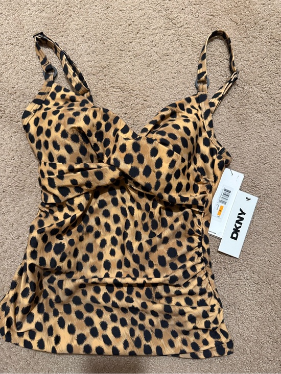 Dkny Other - DKNY Leopard Print Cami in Black & Camel
